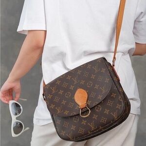 Louis Vuitton St.Cloud GM Crossbody Bag 💫with COA